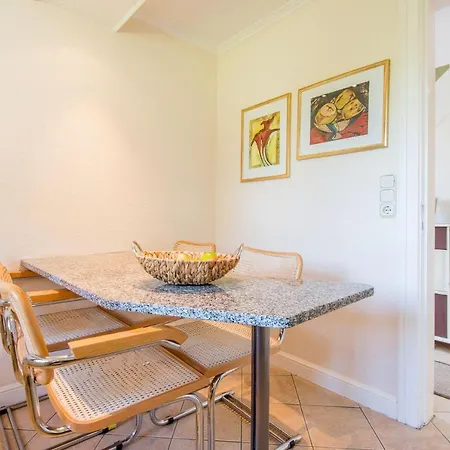 Haus Suederwung 24_ Hausteil A بيت للعطل *