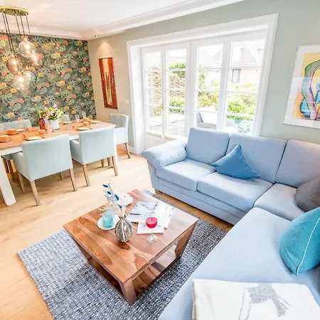 Haus Suederwung 24_ Hausteil A بيت للعطل *